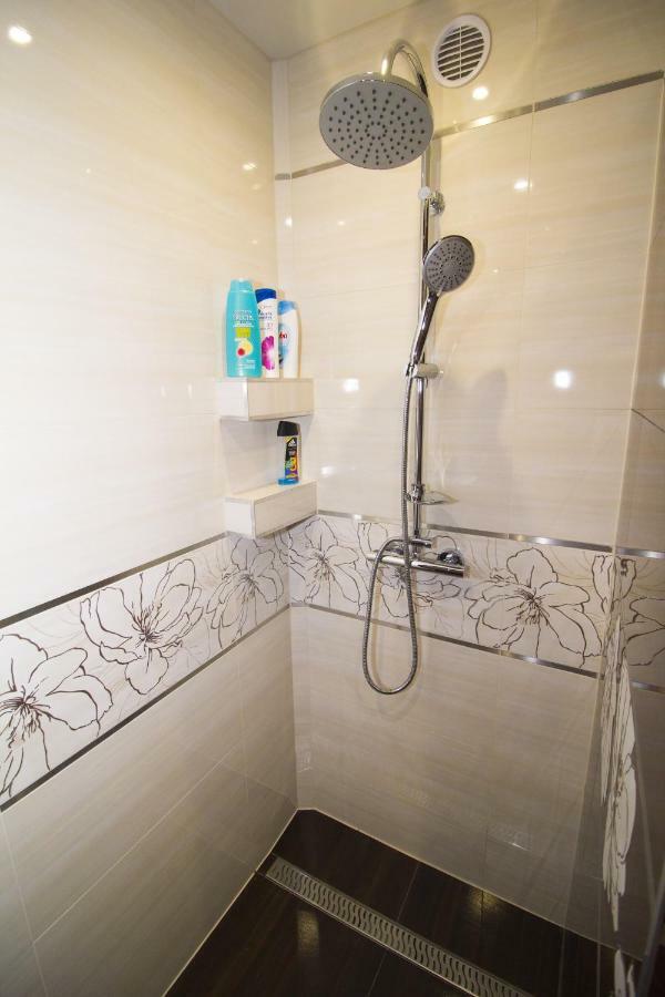 Апартаменты Chez Moi Дебрецен Экстерьер фото